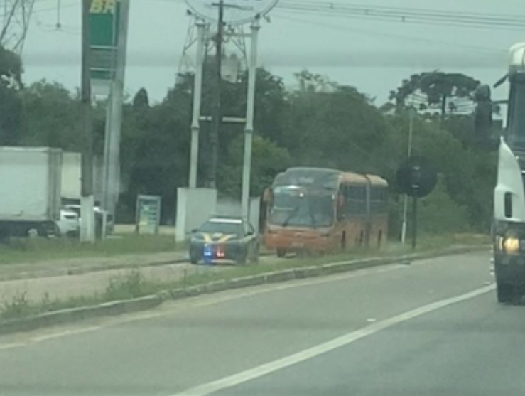  Trio armado faz arrastão em ônibus do transporte coletivo de Fazenda Rio Grande
