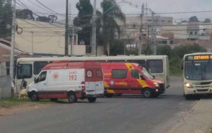  Colisão entre moto e ônibus deixa piloto e garupa feridos em FRG