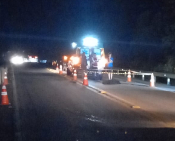  Homem morre atropelado na BR-116 em Quitandinha