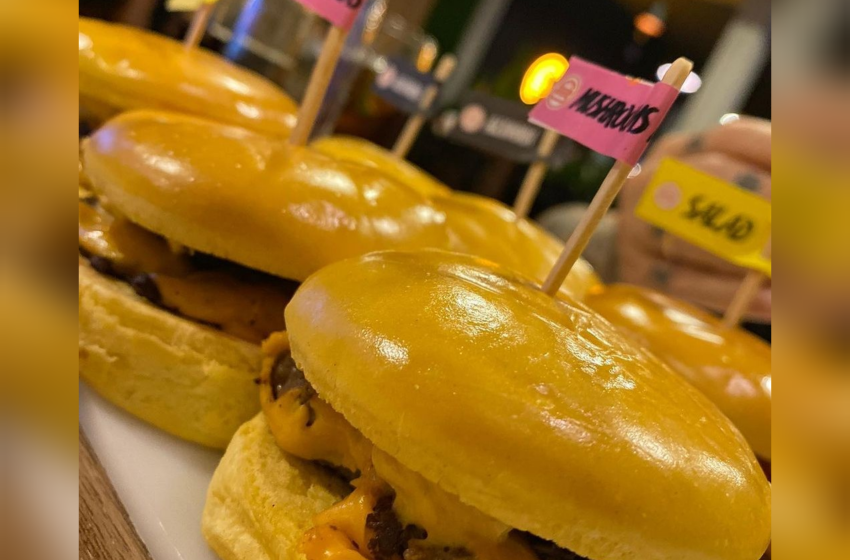  Alexandria Burger inaugura nesta sexta-feira (3) em Fazenda Rio Grande