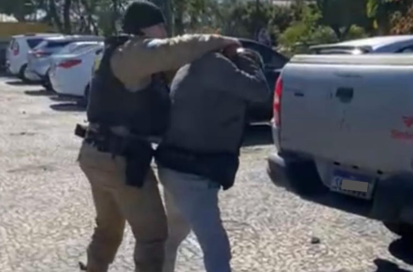  Homem é detido após tentar raptar criança de 4 anos em praça central de FRG