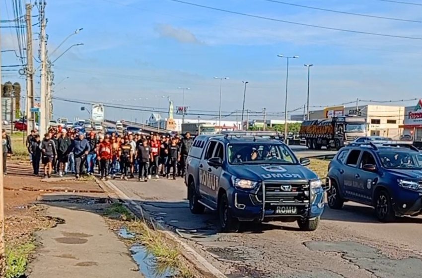  Guarda Municipal de Fazenda Rio Grande realiza escolta da torcida atleticana rumo ao Atletiba em Curitiba
