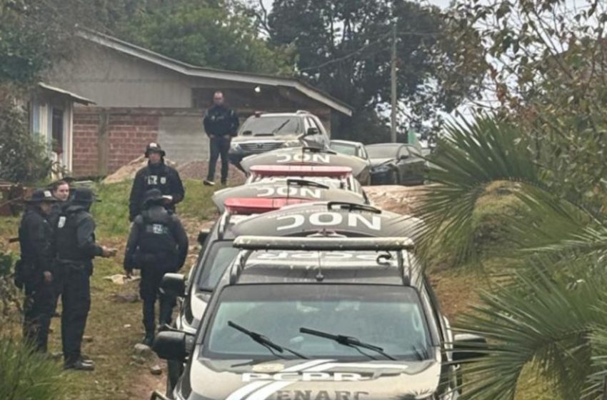  Polícia Civil prende três pessoas vinculadas a um homicídio e tráfico de drogas em Mandirituba
