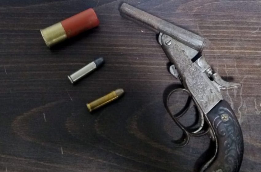  Arma de fogo é apreendida pela PM em atendimento à caso de violência doméstica em FRG